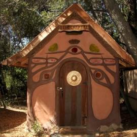 Dreamy Fairy Tale Hut Rental with Pool and Sauna Access at Retreat in Sonoma County, hotel in Geyserville