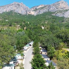 Camping Tikayan Saint Clair - Maeva, hotel in Moustiers-Sainte-Marie