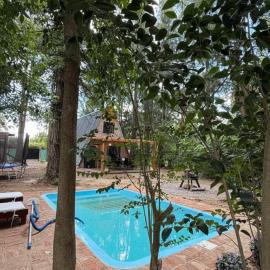 Hermosa Cabaña Alpina Zona Oeste, hotel in General Rodríguez