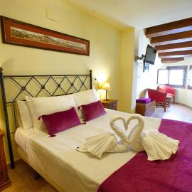 Hostal San Pedro، فندق في كوينكا