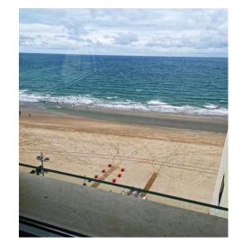 Apartamento turístico en el paseo marítimo de Cádiz, hotel i Cádiz
