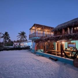 Casa Awakening, Beach-front, hotel u gradu El Kujo