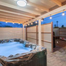 3BR 2BA Cozy Home with Jacuzzi Near Downtown, מלון בטוסון