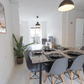 Encantador Apartamento de Lujo Valencia 3 Dormitorios – hotel w mieście Paterna