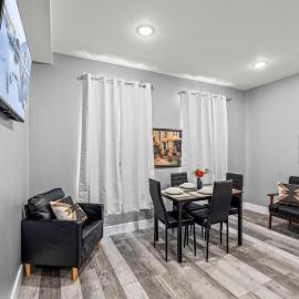Elegant 1BR Stay Near Zoo & Downtown Philly