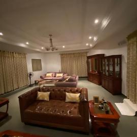 Luxury Villa Ensuite 4 Bedrooms, hotel u gradu 'Limbe'