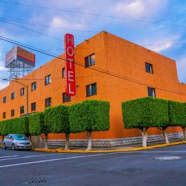 Hotel Puente
