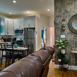 Top Floor with Skylight Brooklyn โรงแรมในบรูคลิน
