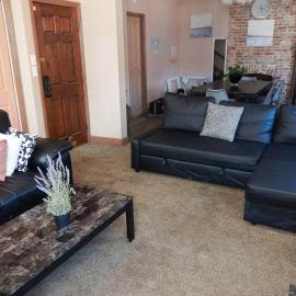 3 Beds, homey, spacious, stadiums, free parking, parks, hotel in Pittsburgh
