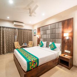 Treebo Premium Nova Candolim with Pool and Spa: Candolim şehrinde bir otel