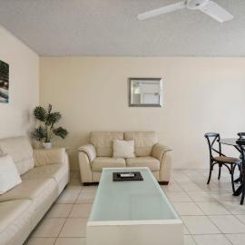 Budget Unrenovated Beachside Resort Style Complex 222 Sandcastles