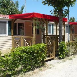 Victoria mobilehome in Village Residence Juliamare, מלון בג'וליאנובה