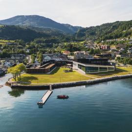 Øystese에 위치한 호텔 Hardangerfjord Hotel