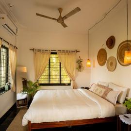 Tropical Studio Balcony Escape Workation by SiyaU, hotel v destinácii Corgao