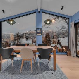 Northstay - Scandi-Luxe Family Residence - The View, Modern House with View, Sleeps 8