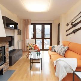 Cota de la marmota by CARDI Suites, hotel in Panticosa