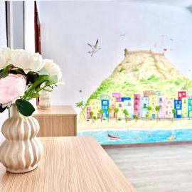 Lovely, new, bright 3 mins to beach apt 105 sq meters