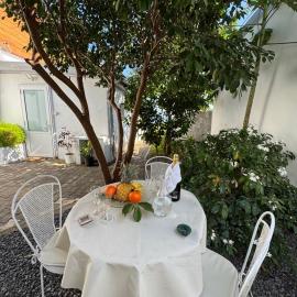 Studio plain pied, hotel in Saint-Pierre