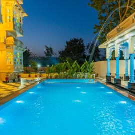 Aryavarta A Boutique Resort, khách sạn ở Nāi