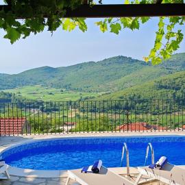 Villa SMOQUIZZA by Villas Guide