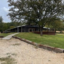 Spotted fawn ranch, готель у місті Gatesville
