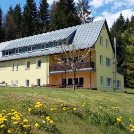 Pension Berghof, hotell i Breitenbrunn