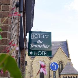 Hôtel - Restaurant Au Tonnelier, hotel em Bergues