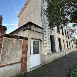 Le petit cocon, hotel in Sens