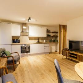 2 Bedroom Modern Home in Glasshoughton