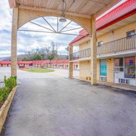 Ozark Junction Inn, hotel in Mountain View