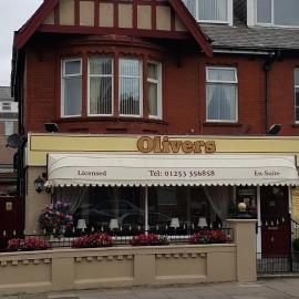 OLIVERS Strickley over 35 years only