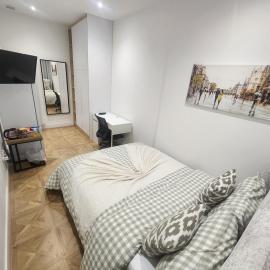 Deluxe Double Room with Private Bathroom and Garden