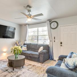 Walk to Shops, Dining & Casino: Dania Beach Home