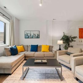 Modern 3BR Near McCormick & South Loop、シカゴのホテル
