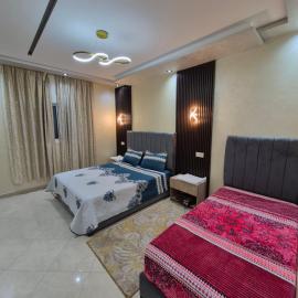 Appartement meublé à louer à l'avant 4 T, hotel in El Jebha
