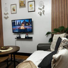 Chic Haven Home away from home, hotel i Imus