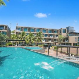 Pixel-Modern 1-BR Apartment with Pool View in Cape Panwa
