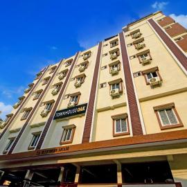Viesnīca Townhouse Oak Bachupally Medical College Formerly SV Hotels pilsētā Lingampalli