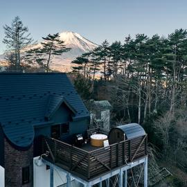 The Bliss Fuji 山中湖 ジャグジー サウナ 天空デッキ BBQ無料 100平米ドッグラン付き貸切ヴィラ, hotel u gradu Jamanakako