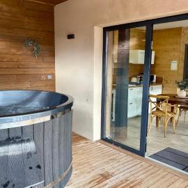 Viesnīca Chalet Lilas, spa privatif, 2p pilsētā Rochesson