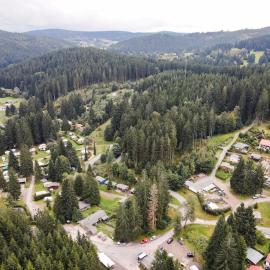 Naturcamp Meyersgrund - Campingplatz, hotel i Manebach