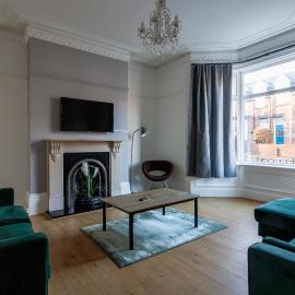 Spacious 4 Bedroom Family & Worker Hub, hotel in Sunderland