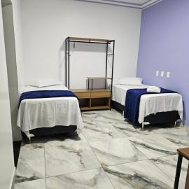 Ello Hotel Cristalina, hotel i Cristalina