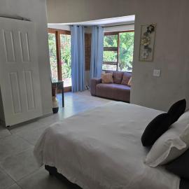 Honeywood Stays "Cozy Corner" - Near Airport, Fast Wi-Fi & Secure Parking