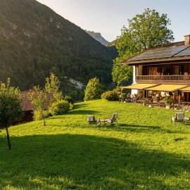 Hotel & Chalets Lampllehen, hotel i Marktschellenberg