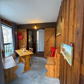 Au Pied des Pistes - Monts d'Olmes, Hotel in Montferrier