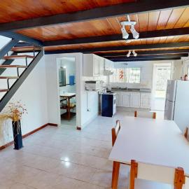 Casa Tipo Loft- Tigre Centro Con Jardin, Parrilla - 4 Personas