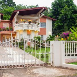 Holistic Wealth Retreat on the Holistic Wealth Trail