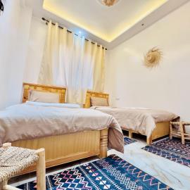 Banana Surf Lodge & Surfcamp, hotel in Tamraght Ouzdar
