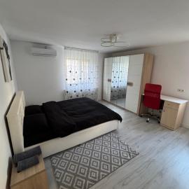 Center – hotel w mieście Drăgăşani